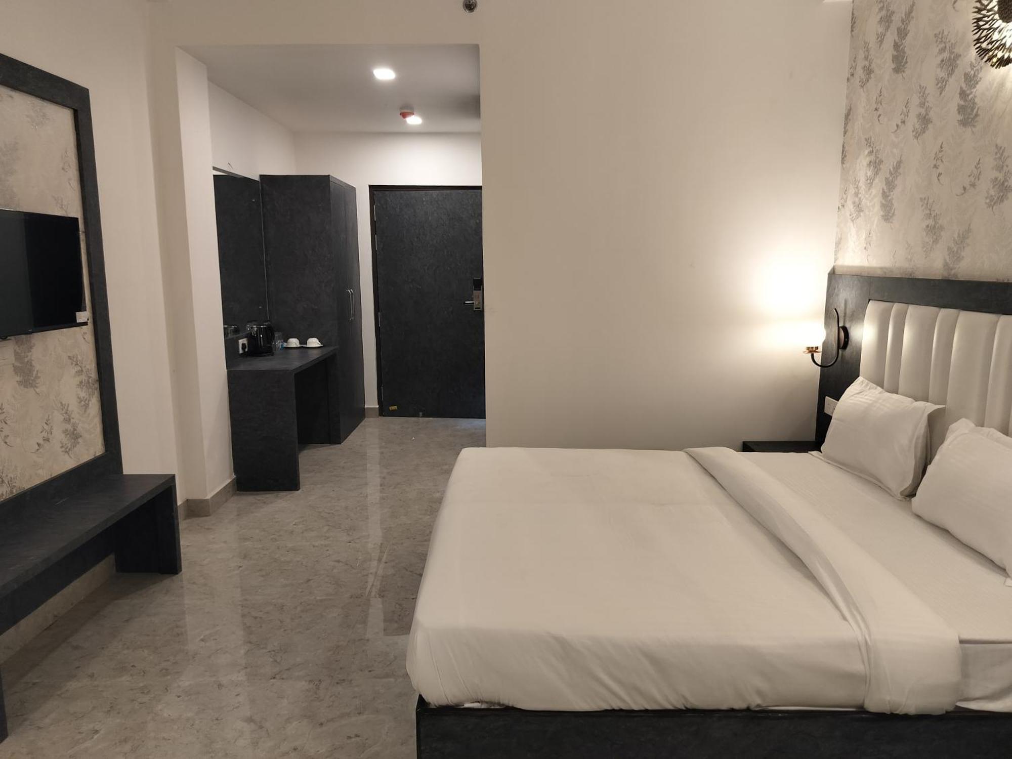 Hotel Varanasi Inn Bagian luar foto