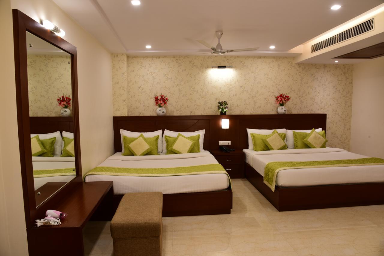 Hotel Varanasi Inn Bagian luar foto