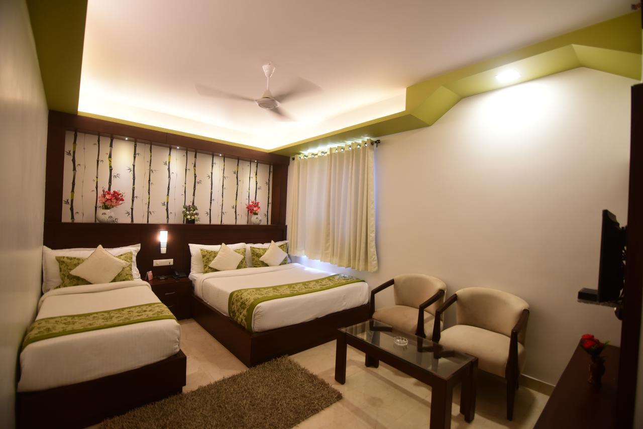 Hotel Varanasi Inn Bagian luar foto