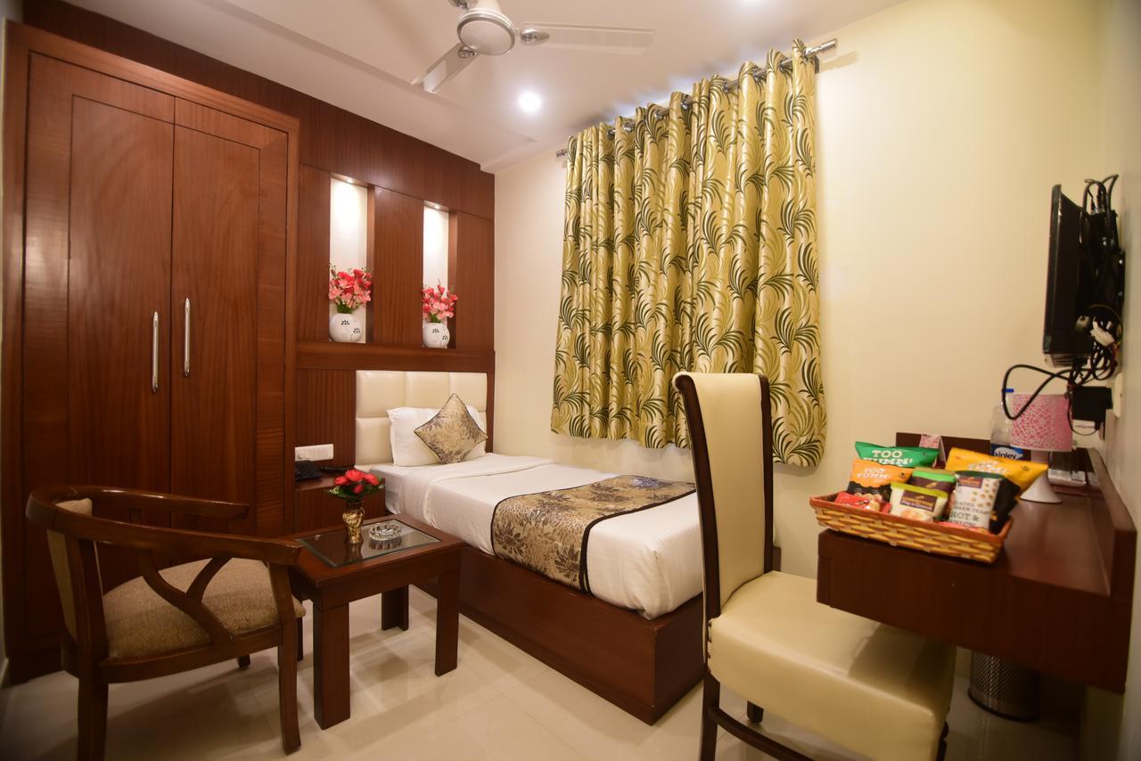 Hotel Varanasi Inn Bagian luar foto
