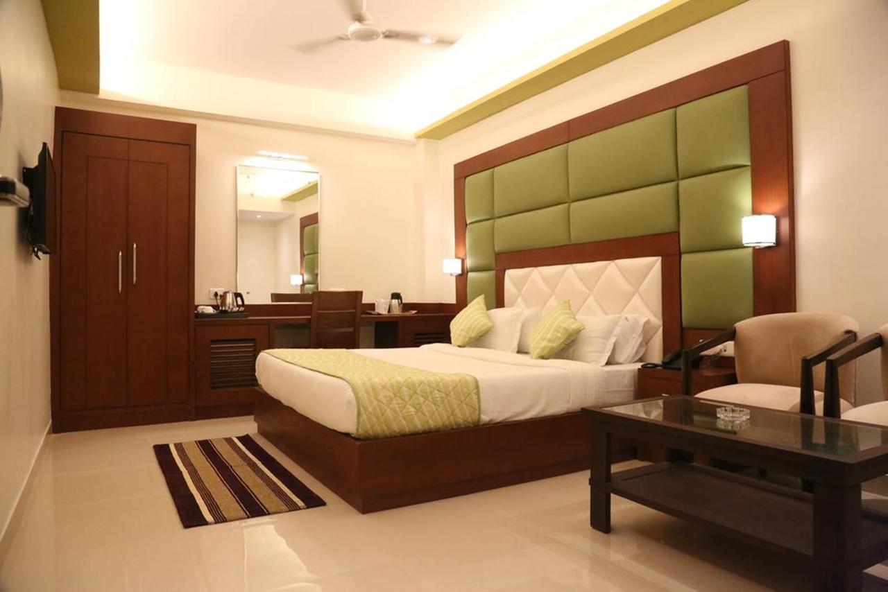 Hotel Varanasi Inn Bagian luar foto